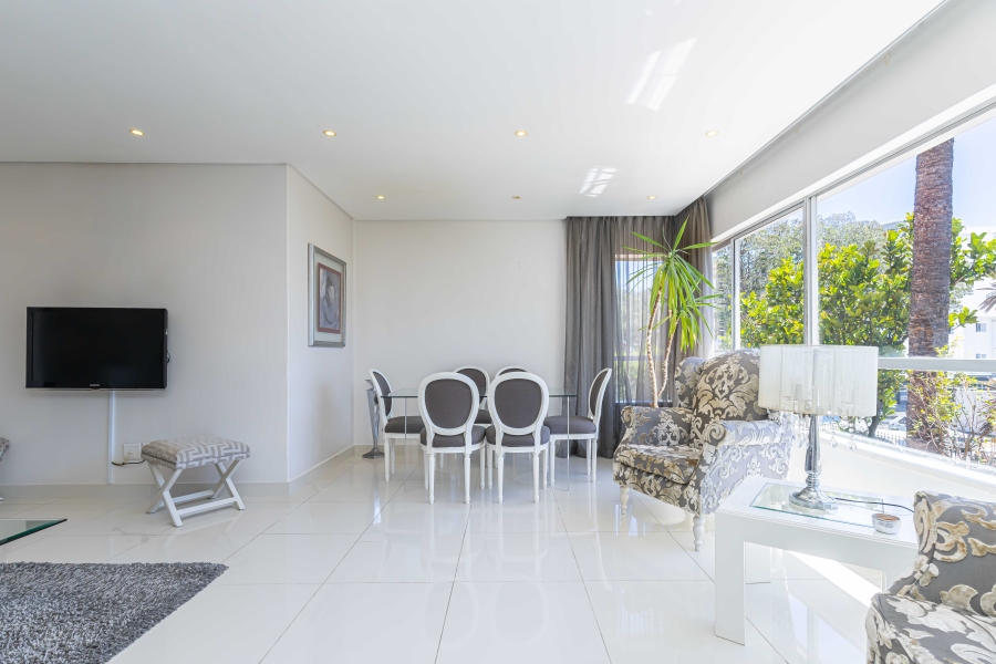 2 Bedroom Property for Sale in Sea Point Western Cape